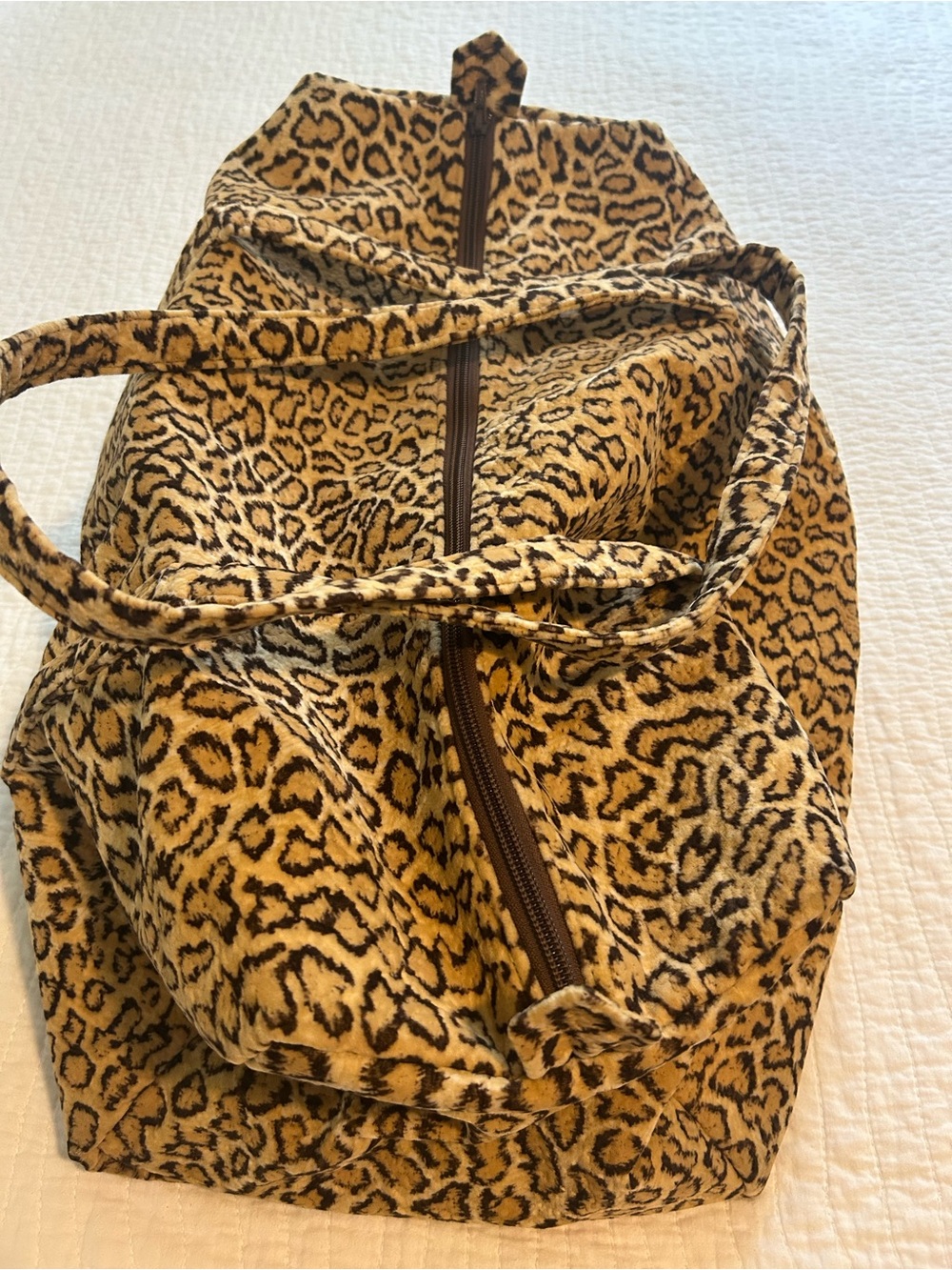 VINTAGE RARE ✨ 2007 B’s Purses Custom Leopard Print Plush Travel Duffel Bag